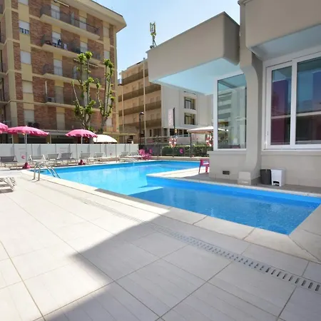 Mont Blanc Hotell 3*