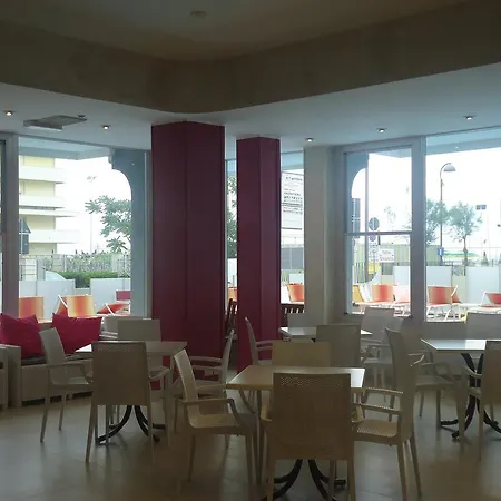 Mont Blanc Hotell 3*